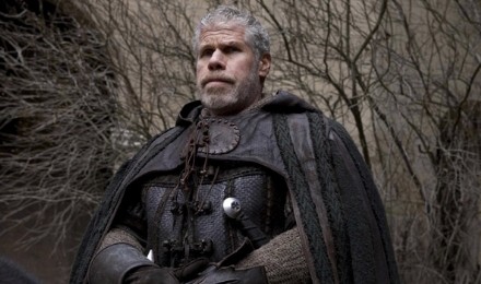 en-tiempo-de-brujas-ron-perlman