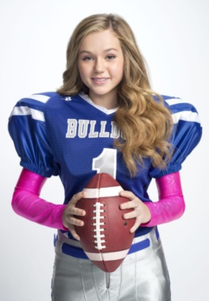 Brec Bassinger será Stargirl