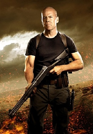 Bruce Willis sigue aniquilando aliens en Cosmic Sin